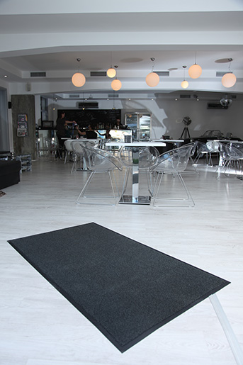 page test side image